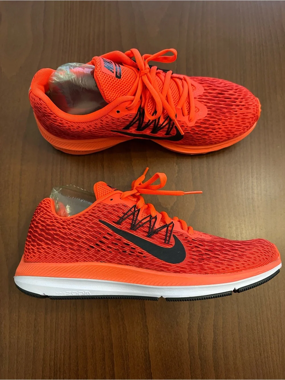 Women’s Nike Zoom Winflo 5 Crimson Size 9 NWOT
